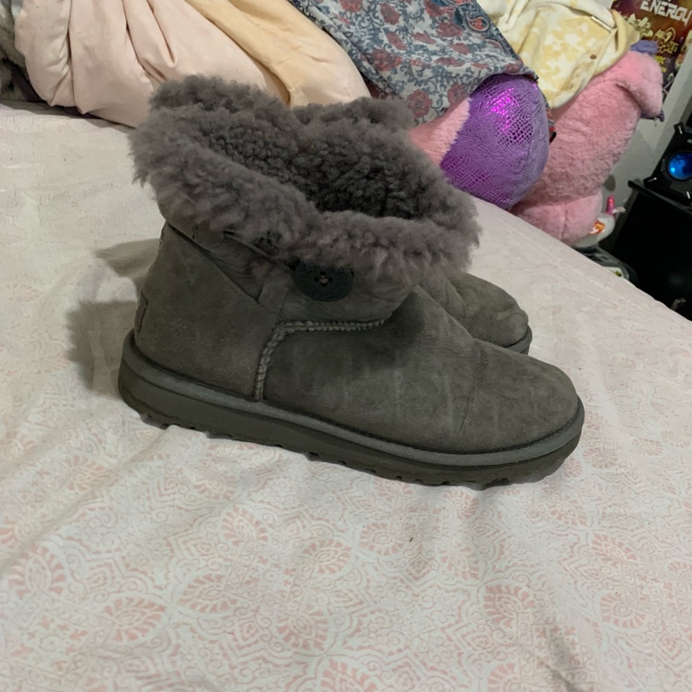 Mini Bailey Button Ugg - image 3